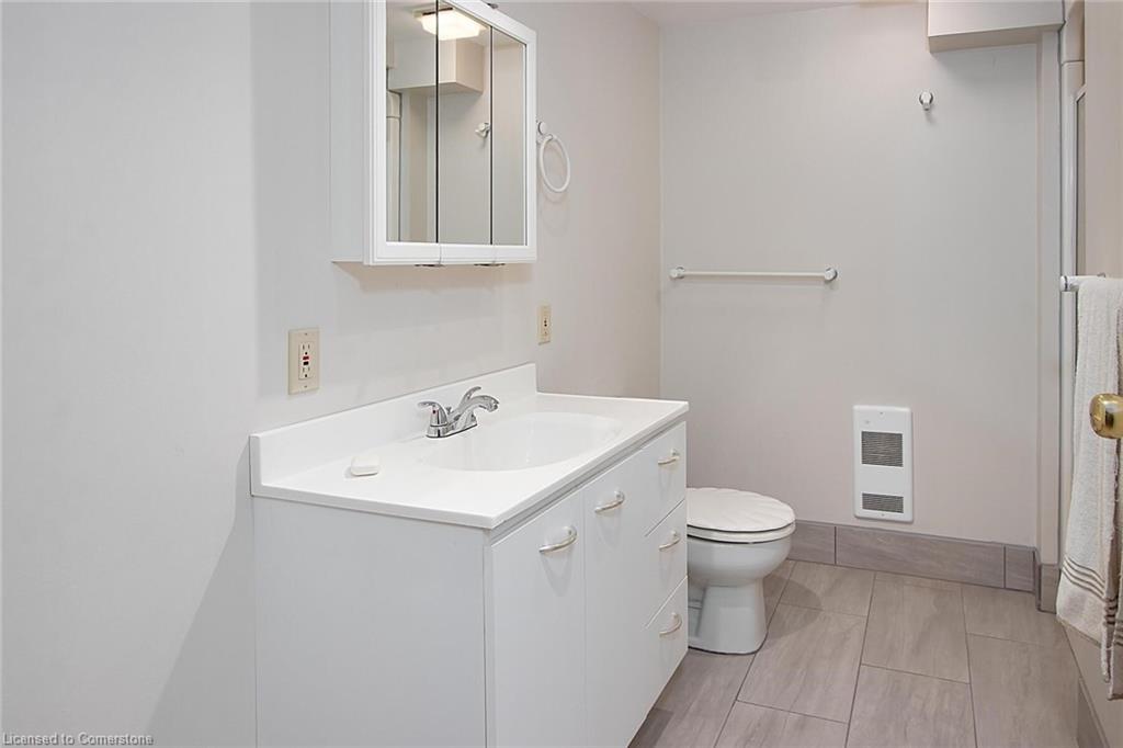 670 Davidson Avenue N Property Photo 18