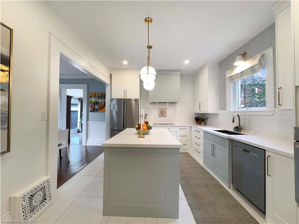 5 Hawarden Avenue Property Photo 14