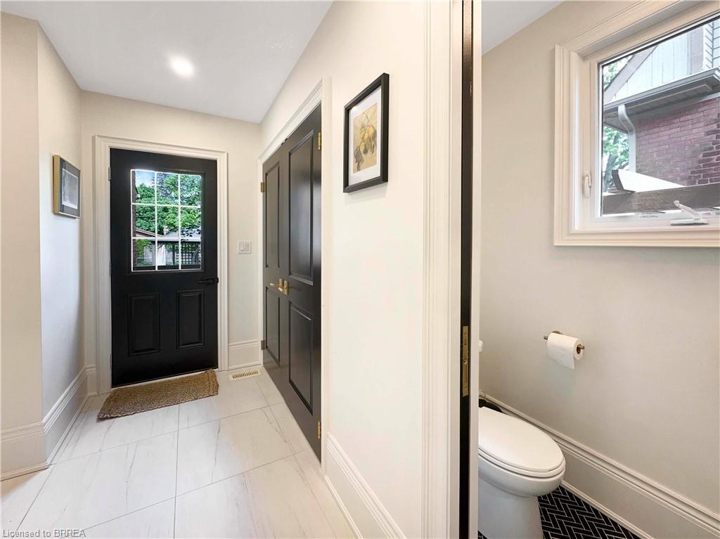 5 Hawarden Avenue Property Photo 23