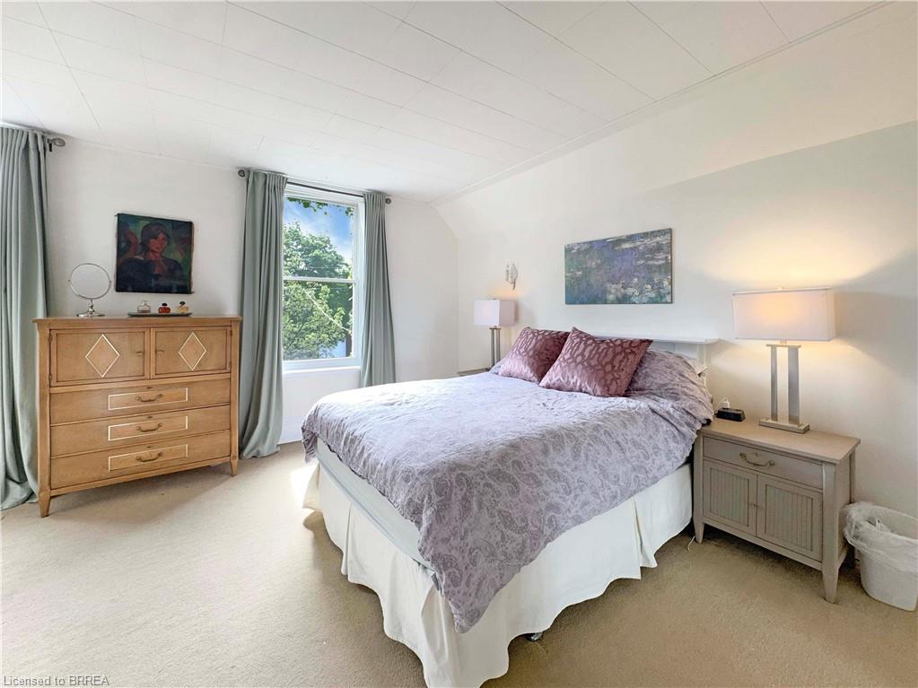5 Hawarden Avenue Property Photo 24