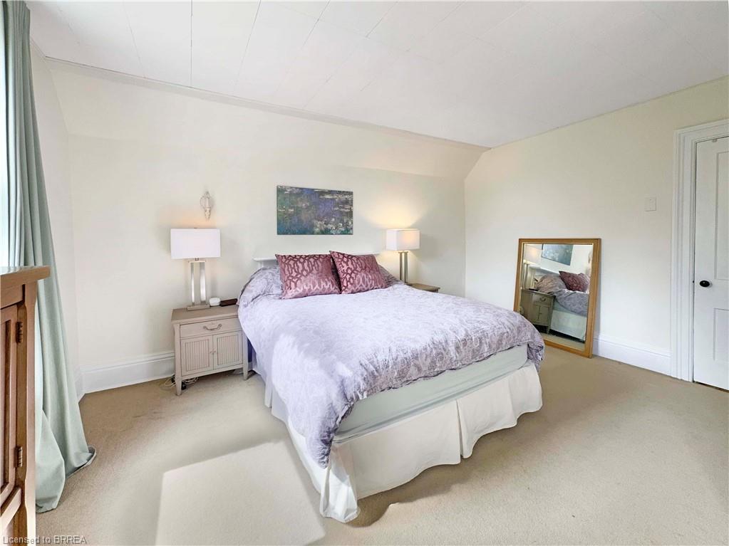 5 Hawarden Avenue Property Photo 25