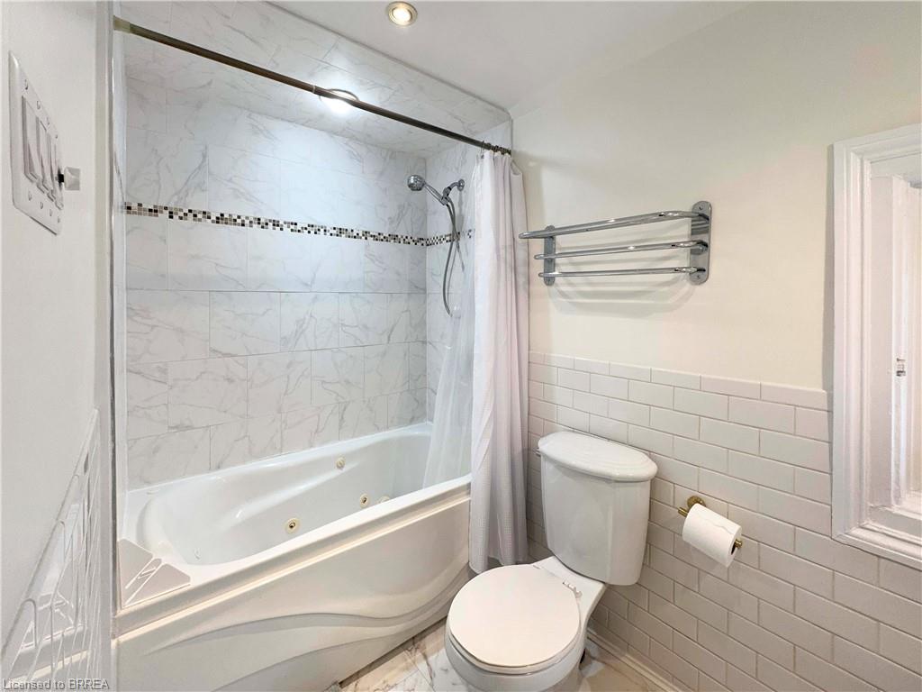 5 Hawarden Avenue Property Photo 26