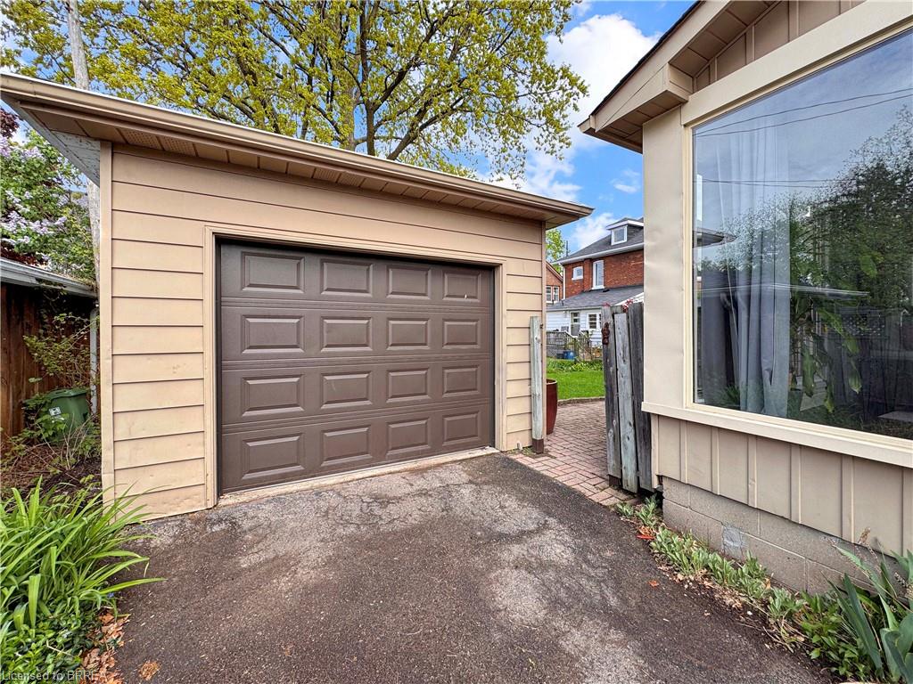 5 Hawarden Avenue Property Photo 34