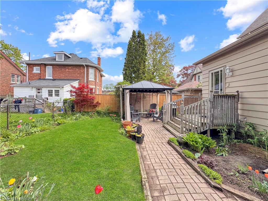 5 Hawarden Avenue Property Photo 36