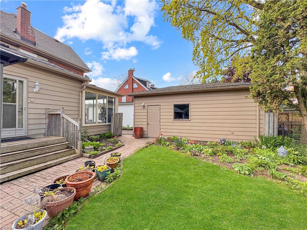 5 Hawarden Avenue Property Photo 37