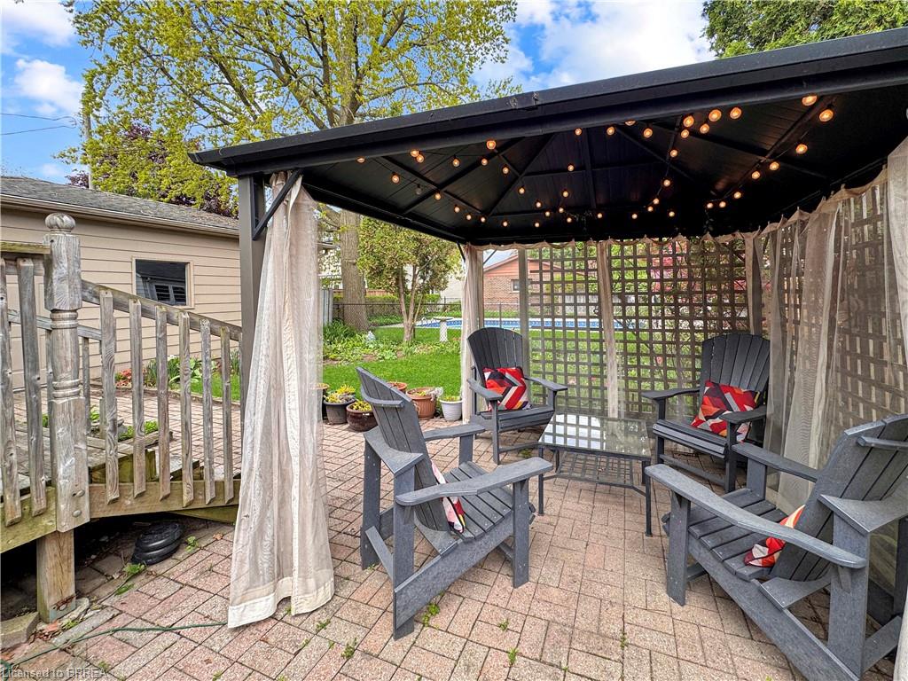 5 Hawarden Avenue Property Photo 39
