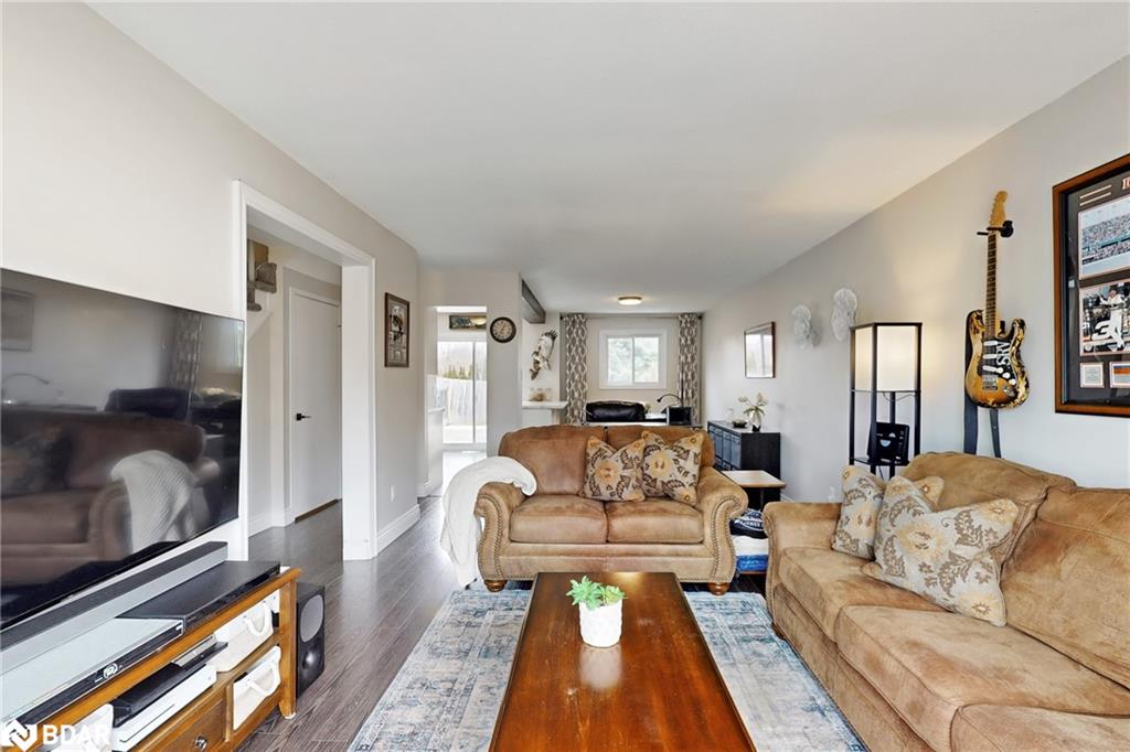 42 Janice Drive Property Photo 6