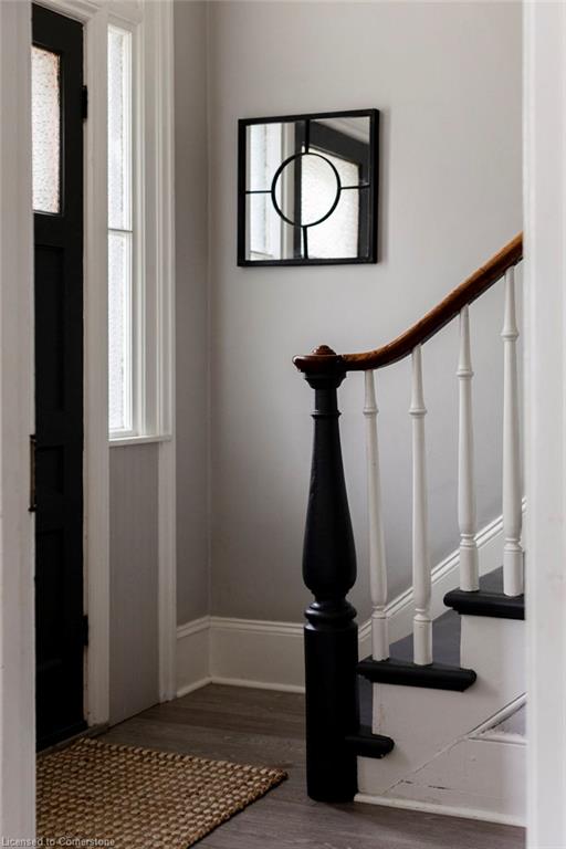 132 Park Street W Property Photo 6