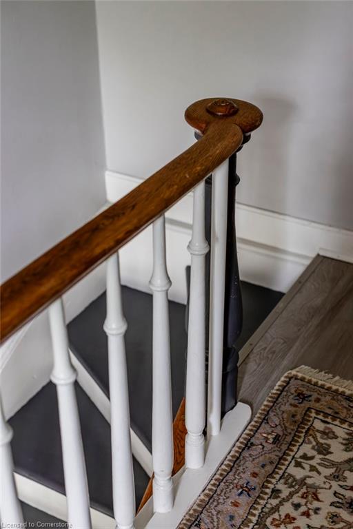 132 Park Street W Property Photo 24