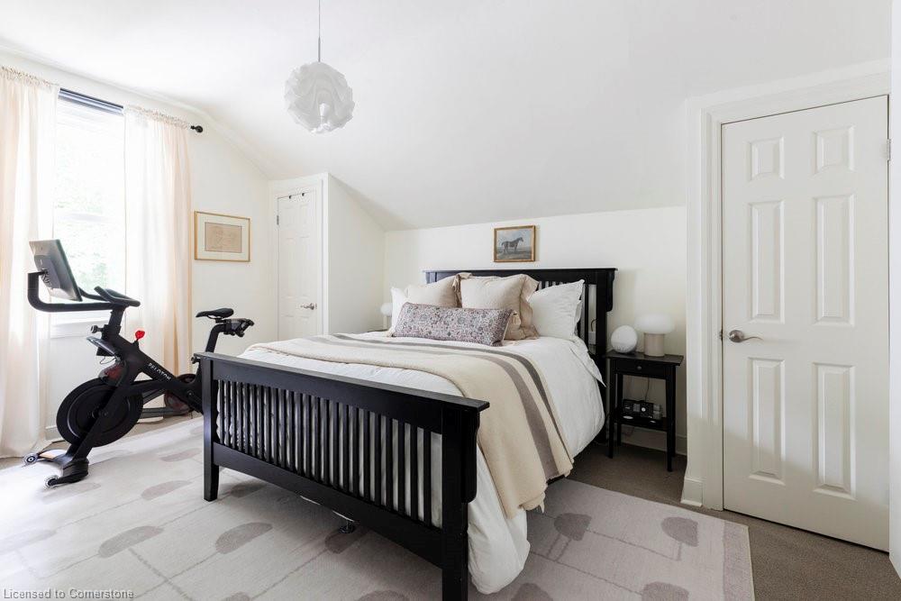 132 Park Street W Property Photo 28