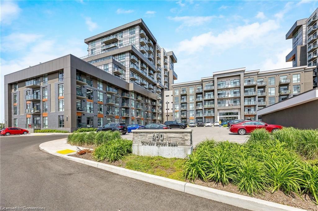 1207-450 Dundas Street E