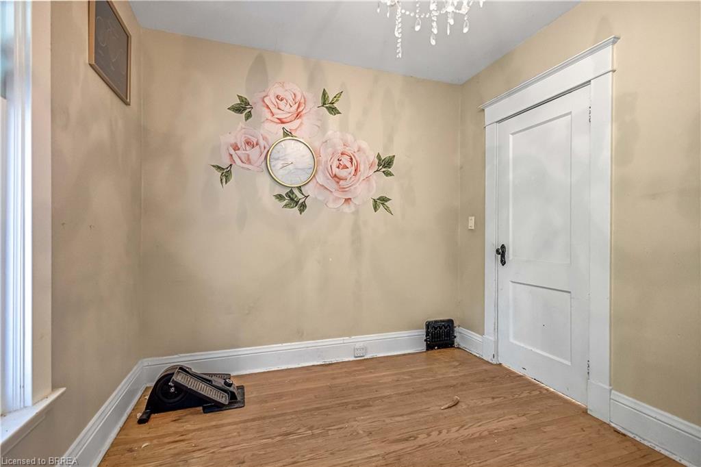 94 Peel Street Property Photo 9