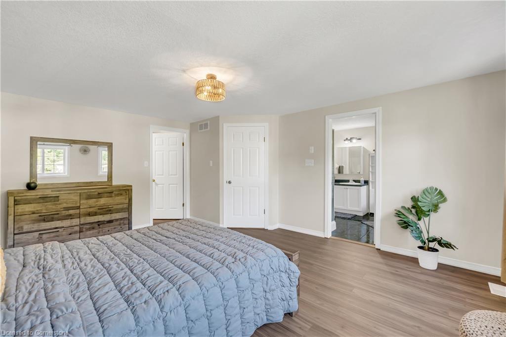 40 Alderson Drive Property Photo 23