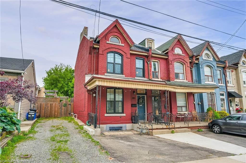 285 Bay Street N Property Photo 3