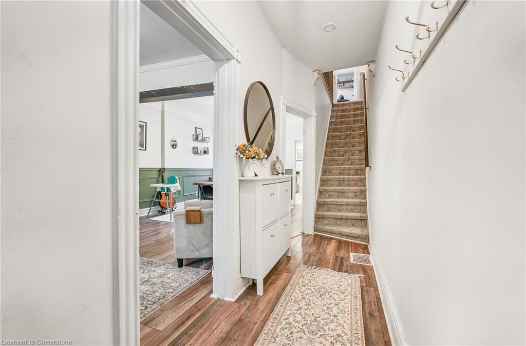285 Bay Street N Property Photo 7