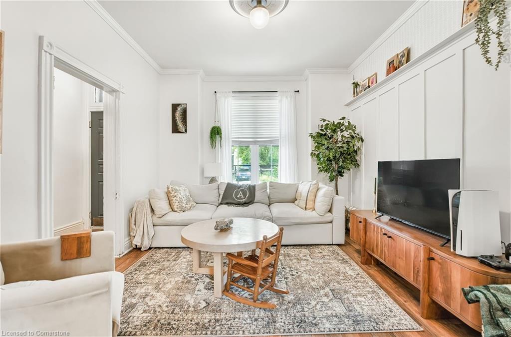 285 Bay Street N Property Photo 9