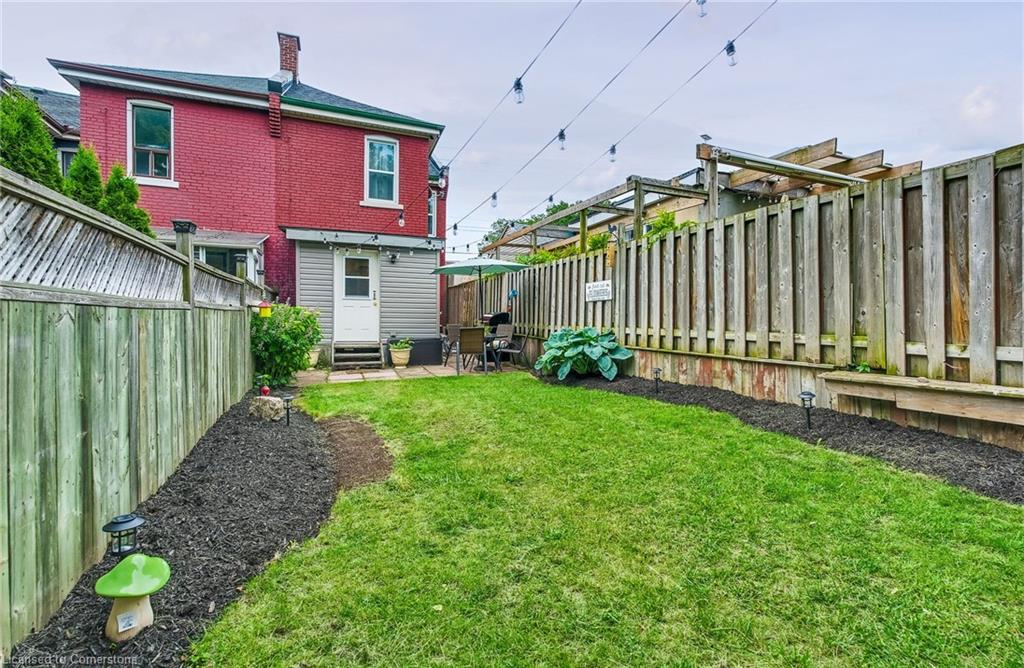 285 Bay Street N Property Photo 46