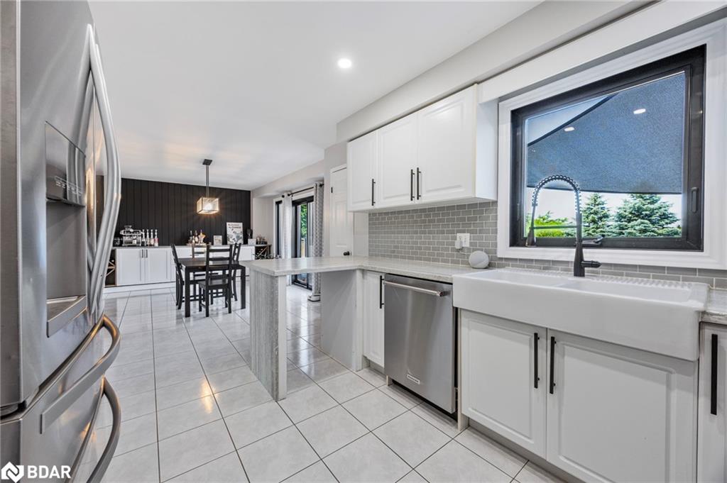 32 Black Willow Drive Property Photo 8