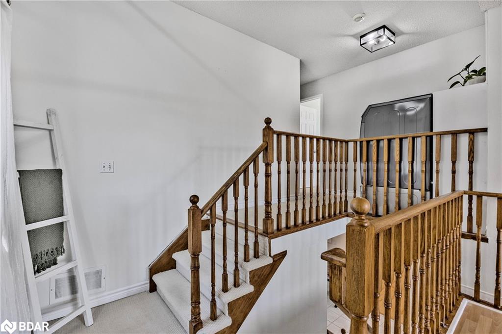 32 Black Willow Drive Property Photo 13
