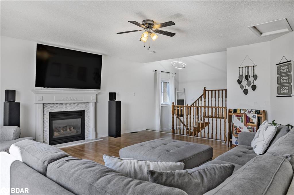 32 Black Willow Drive Property Photo 15
