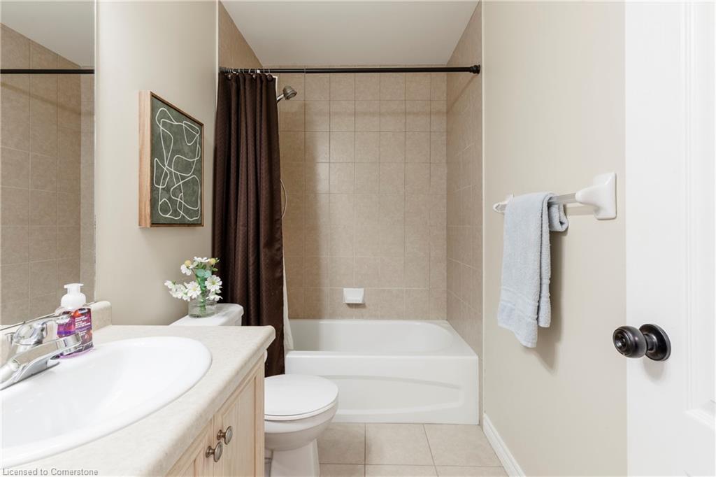 56 Marina Point Crescent Property Photo 42