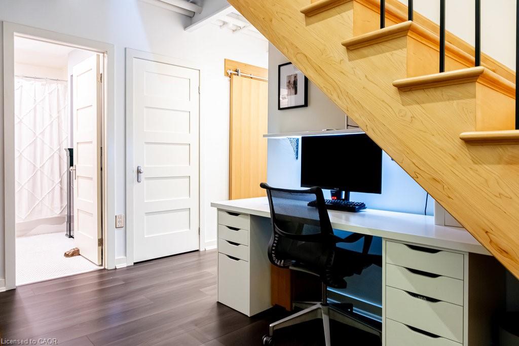 102-66 Bay Street S Property Photo 6