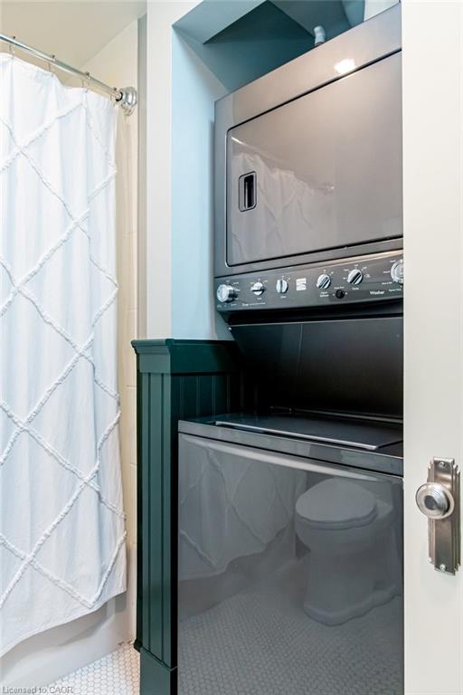 102-66 Bay Street S Property Photo 8