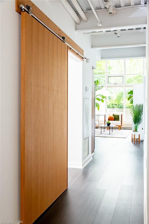 102-66 Bay Street S Property Photo 9