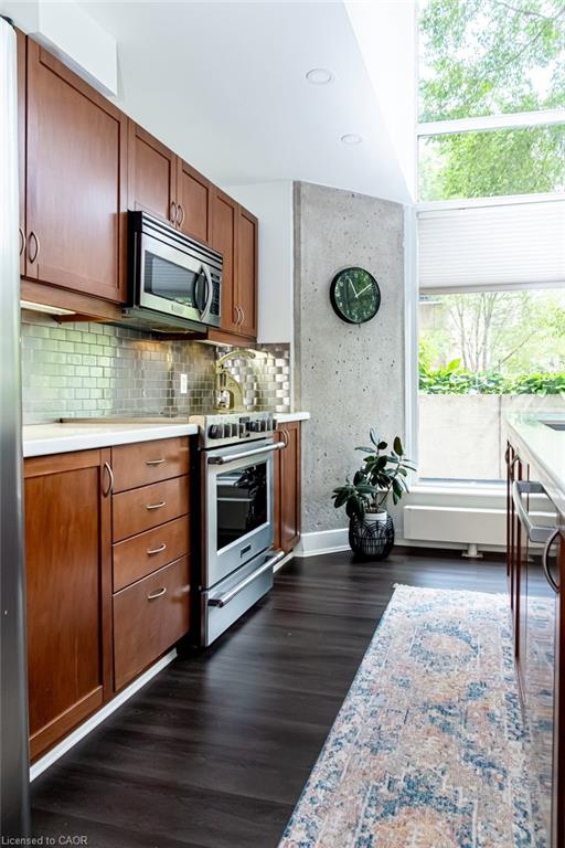 102-66 Bay Street S Property Photo 21