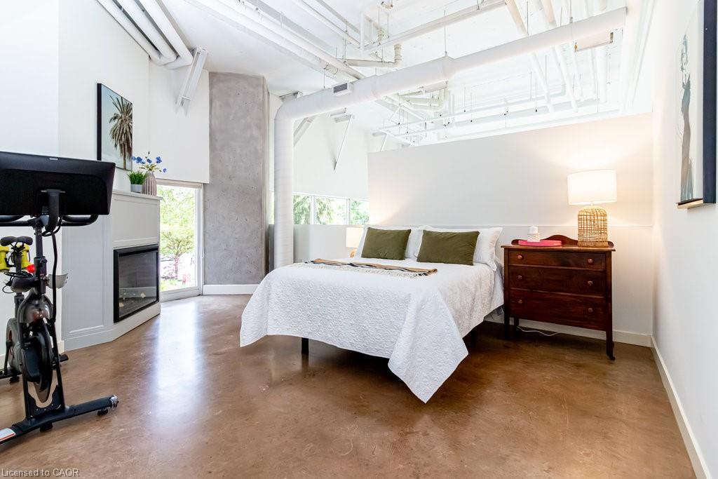 102-66 Bay Street S Property Photo 24