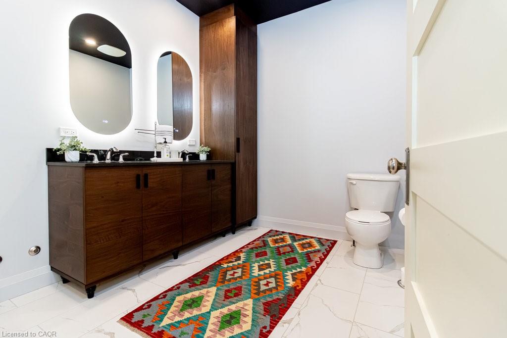 102-66 Bay Street S Property Photo 27