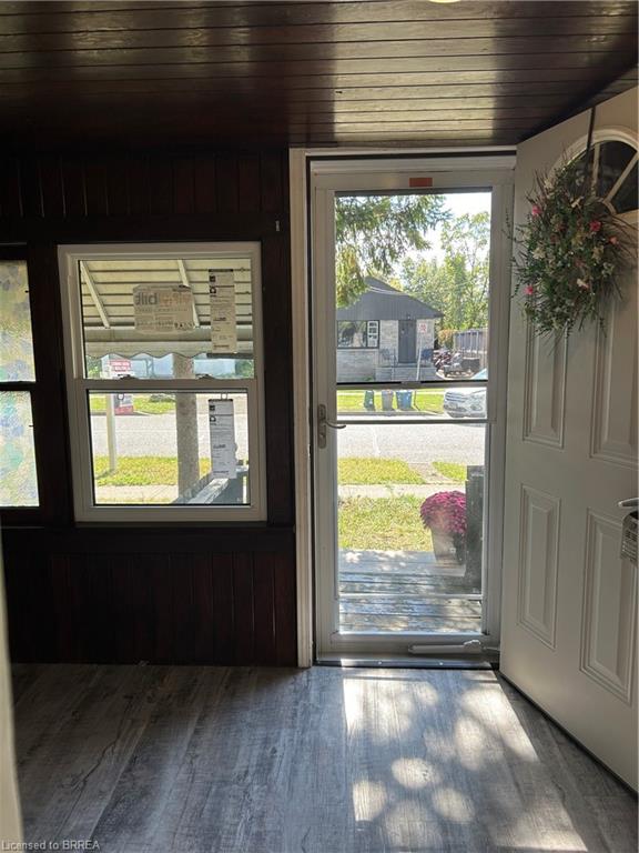 3852 Roxborough Avenue Property Photo 9