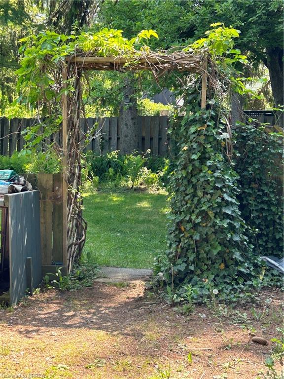 3852 Roxborough Avenue Property Photo 16