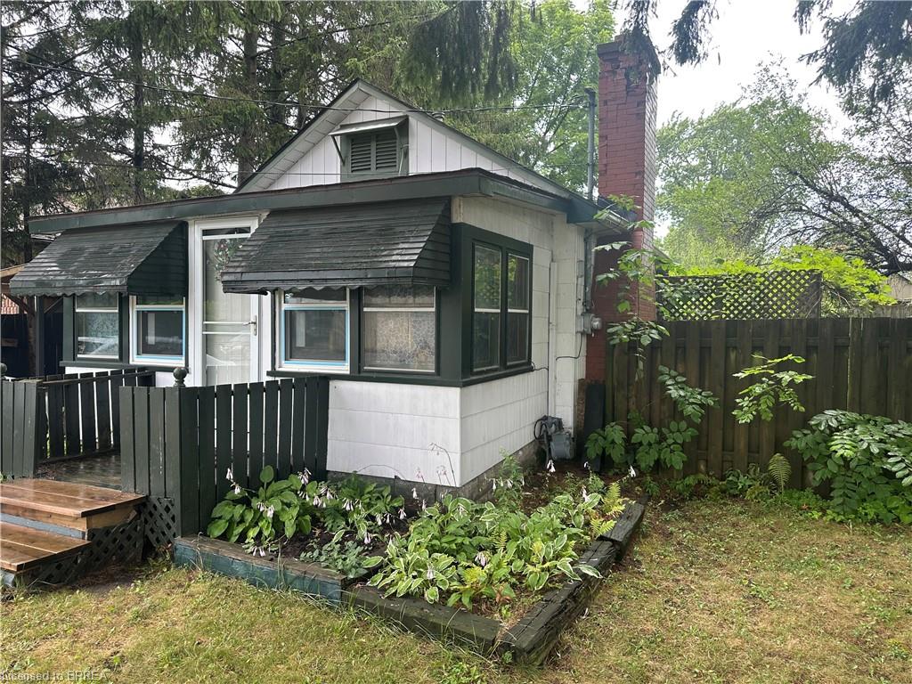 3852 Roxborough Avenue Property Photo 38