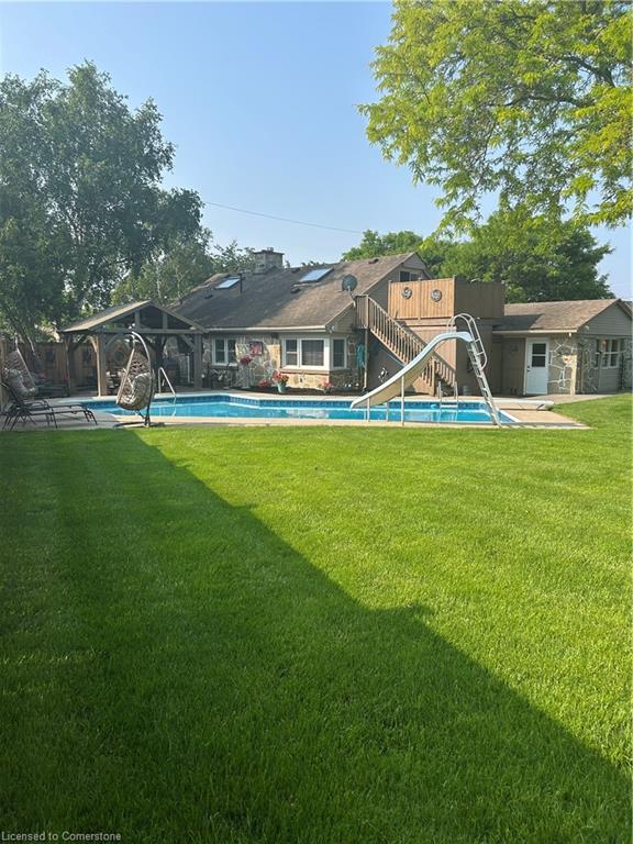 34 Queensway Drive Property Photo 8