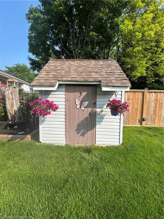 34 Queensway Drive Property Photo 10