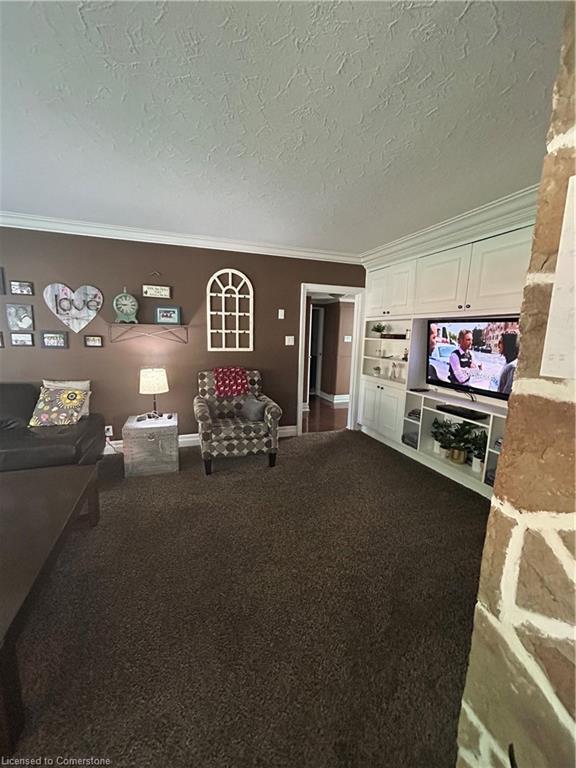 34 Queensway Drive Property Photo 16