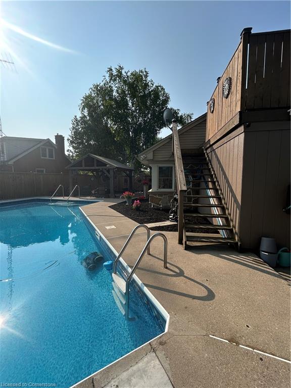 34 Queensway Drive Property Photo 39