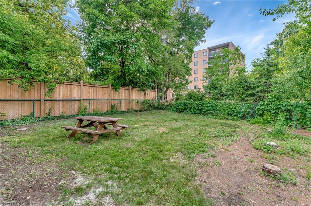 126 Highland Road W Property Photo 33
