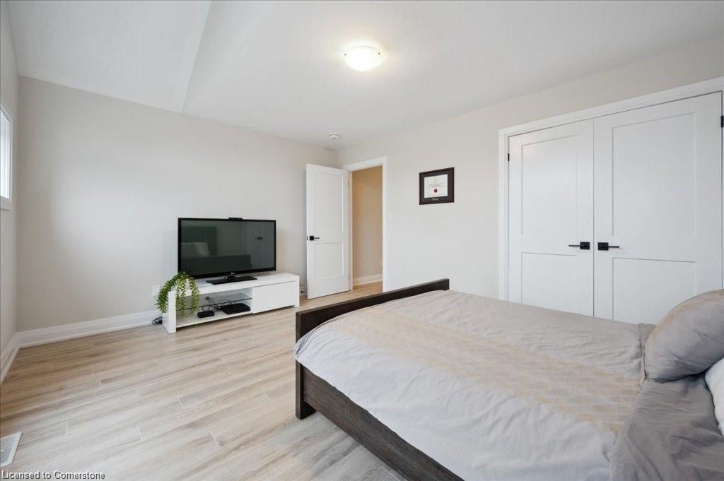 43 Ian Ormston Drive Property Photo 34