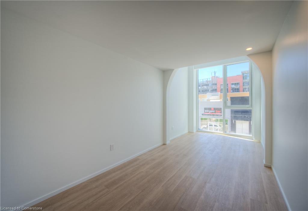 26 King Street E Property Photo 4