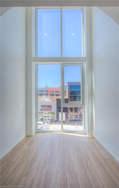 26 King Street E Property Photo 10