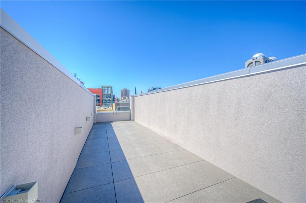 26 King Street E Property Photo 18