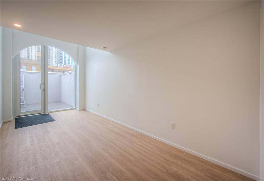 26 King Street E Property Photo 31