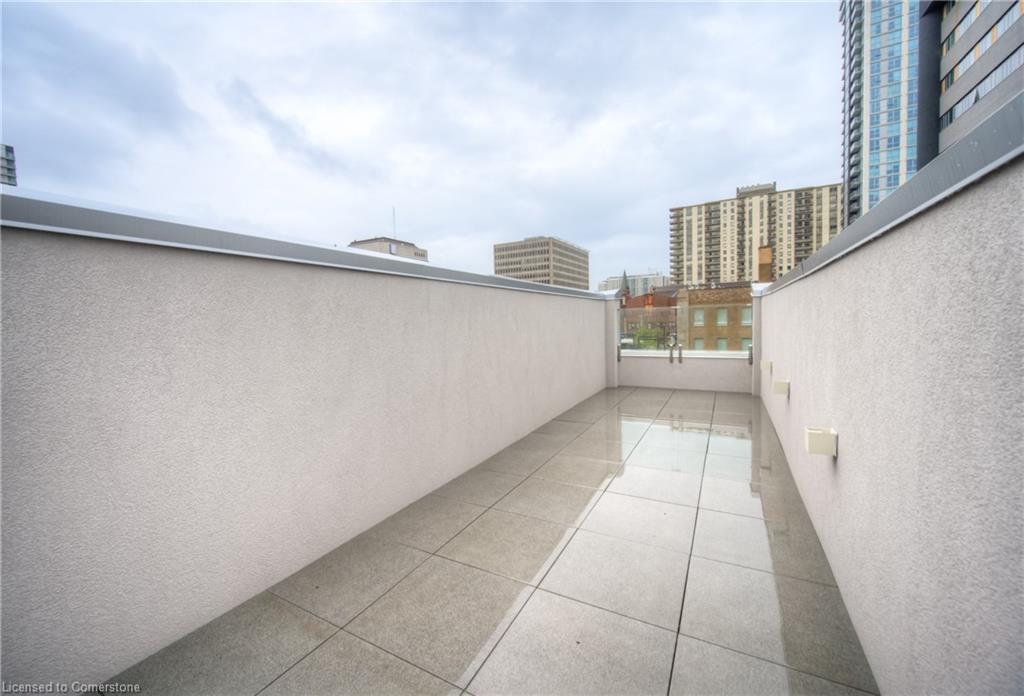 26 King Street E Property Photo 42