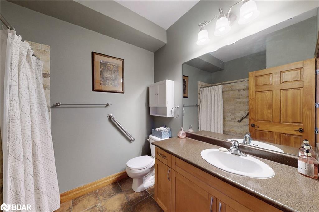 2-228 Blue Ski George Crescent Property Photo 15