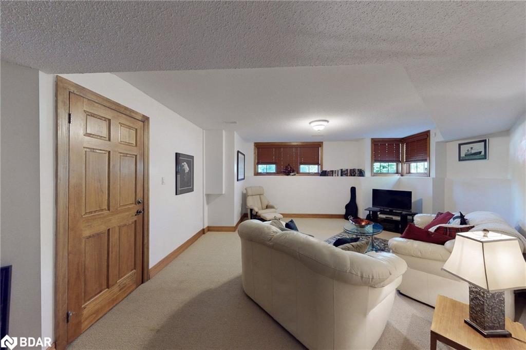 2-228 Blue Ski George Crescent Property Photo 33