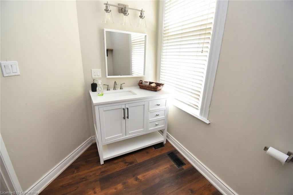 242 James Street S Property Photo 17
