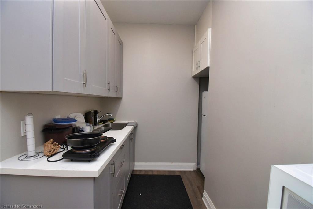 242 James Street S Property Photo 19