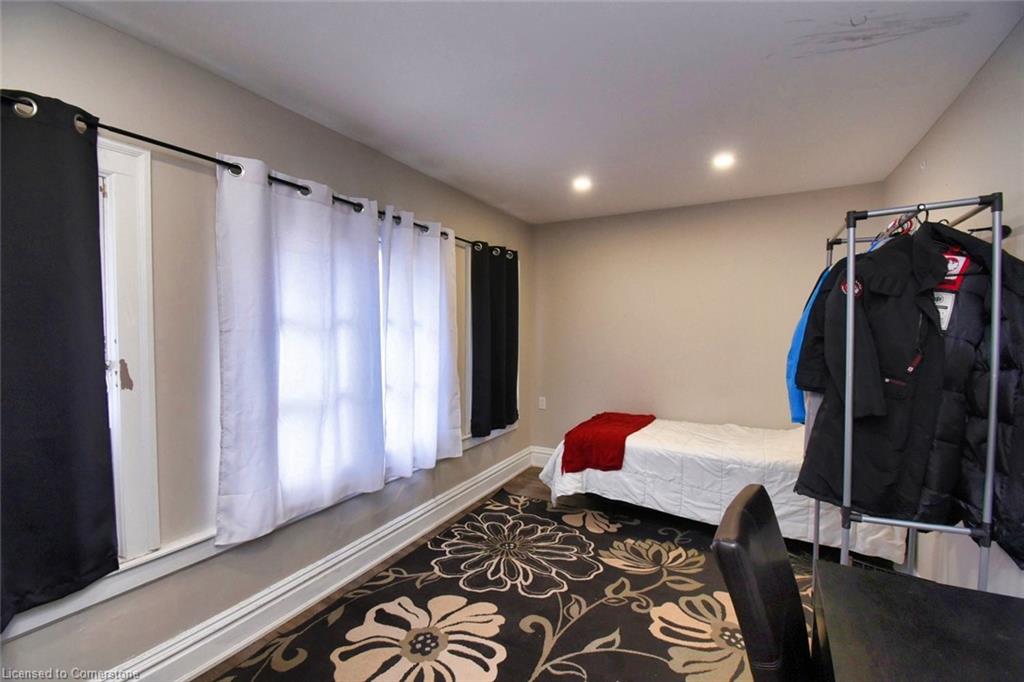 242 James Street S Property Photo 25